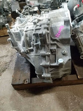 Load image into Gallery viewer, Transmission Hyundai Santa Fe 2017 - MM1529467