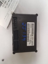 Load image into Gallery viewer, TRANSFER CASE CONTROL MODULE COMPUTER Rainier Trailblazer 02-05 - MM1548677