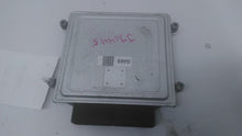 Load image into Gallery viewer, ECU ECM Computer Hyundai Santa Fe 2016 - MM1558473