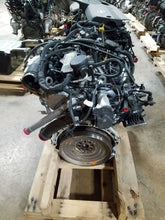 Load image into Gallery viewer, Engine Motor INFINITI QX30 2018 - MM1561391