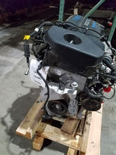 Load image into Gallery viewer, Engine Motor Chevrolet Equinox 2018 - MM1569189