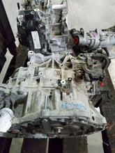 Load image into Gallery viewer, Transmission Kia Sorento 2014 - MM1571584