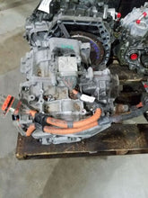 Load image into Gallery viewer, TRANSMISSION CT200H Prius Prius V 2010-2017 VIN DP/DU - MM1574327