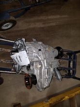 Load image into Gallery viewer, Transfer Case Nissan Armada 2019 - MM1574914