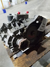 Load image into Gallery viewer, Transmission Volkswagen Passat 2012 - MM1580156