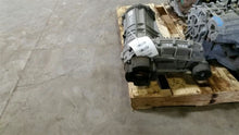Load image into Gallery viewer, Transfer Case Volkswagen Touareg 2013 - MM1630309