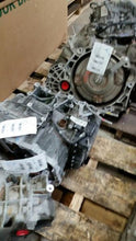 Load image into Gallery viewer, Transmission Isuzu Optima 2017 - MM1651596