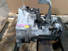 Load image into Gallery viewer, MANUAL TRANSMISSION Beetle Golf Golf Cabriolet Jetta 99-05 - MM1717214