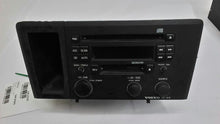 Load image into Gallery viewer, RADIO Volvo S60 V70 2001 01 2002 02 2003 03 04 05 AM/FM - MM1719053
