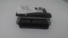 Load image into Gallery viewer, ECU ECM COMPUTER Audi A4 A5 2010 10 - MM1747487