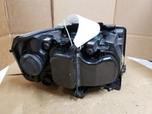 Load image into Gallery viewer, Headlight Lamp Assembly Land Rover LR2 2013 - MM1758749