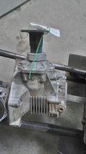 Load image into Gallery viewer, TRANSFER CASE Murano 2003 03 2004 04 CVT - MM1764762