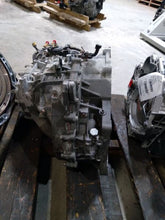Load image into Gallery viewer, Transmission Kia Sorento 2012 - MM1776769