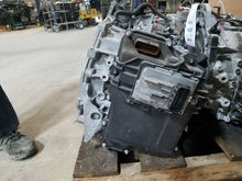 Load image into Gallery viewer, Transmission Chevrolet Equinox 2018 - MM1800464