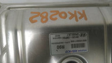 Load image into Gallery viewer, ECU ECM Computer Hyundai Elantra 2018 - MM1842309