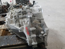 Load image into Gallery viewer, Transmission Kia Sorento 2013 - MM1846217