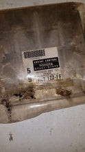 Load image into Gallery viewer, ECU ECM COMPUTER TOYOTA COROLLA PRIZM 2000 AUTO FED - MM1881767