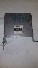 Load image into Gallery viewer, ECU ECM COMPUTER Toyota Tundra 2001 01 2002 02 V8 4x4 - MM1895698