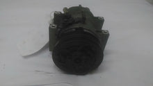 Load image into Gallery viewer, AC COMPRESSOR Volvo S40 V40 2000 00 2001 01 02 03 04 - MM1946751
