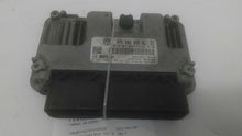 Load image into Gallery viewer, ECU ECM COMPUTER Passat 2012 12 2.5L Auto - MM2034512