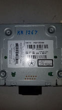 Load image into Gallery viewer, Radio Dodge 300C 2014 - MM2055191