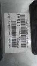 Load image into Gallery viewer, TRANSFER CASE CONTROL MODULE COMPUTER Commander Grand Cherokee 05-10 - MM2084710