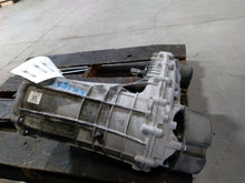 Load image into Gallery viewer, Transfer Case Volkswagen Touareg 2013 - MM2096166