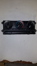 Load image into Gallery viewer, TEMPERATURE CONTROLS Ford F150 Pickup 04 05 06 07 08 - MM2100986