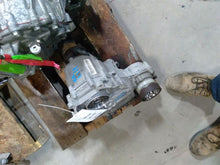 Load image into Gallery viewer, TRANSFER CASE Vanden Pl XF XFR XJ XJL 2013 13 2014 14 2015 15 - MM2110878