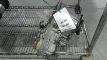 Load image into Gallery viewer, TRANSFER CASE 535i 535i Gt 550i 550i Gt 750 HYBRID 750i 750il B7 10-12 - MM2114717