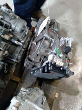 Load image into Gallery viewer, Transmission Buick Verano 2016 - MM2142578