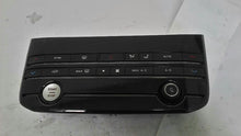 Load image into Gallery viewer, Radio Jaguar XF 2016 - MM2146889