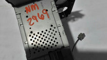 Load image into Gallery viewer, Radio Subaru Legacy 2005 05 AM FM 6 disc cd - MM2192336