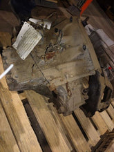 Load image into Gallery viewer, Transmission Honda Civic 2003 - MM2203670