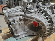 Load image into Gallery viewer, Transmission Kia Forte 2012 - MM2223838