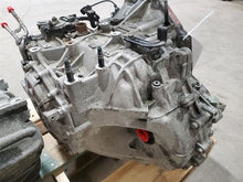 Load image into Gallery viewer, Transmission Kia Sedona 2015 - MM2223920