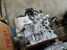 Load image into Gallery viewer, Transmission Hyundai Venue 2021 - MM2226801