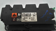 Load image into Gallery viewer, AIR BAG CONTROL MODULE COMPUTER SRX Equinox Orlando Volt Terrain 12-17 - MM2239665