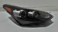 Load image into Gallery viewer, Headlight Lamp Assembly Kia Sportage 2017 - MM2275641