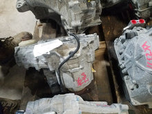 Load image into Gallery viewer, TRANSFER CASE BMW X5 X6 07 08 09 10 11 12 13 - MM2275943