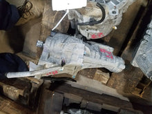 Load image into Gallery viewer, Transfer Case Cadillac XT4 2019 - MM2277054