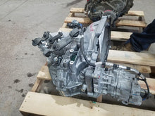 Load image into Gallery viewer, Transmission Hyundai Veloster 2020 - MM2295957