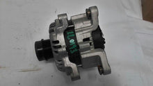 Load image into Gallery viewer, Alternator Cadillac XT4 2020 - MM2313531