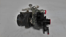 Load image into Gallery viewer, Turbo Cadillac XT4 2020 - MM2319777
