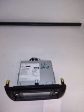 Load image into Gallery viewer, Radio Toyota Sequoia 2016 - MM2335794