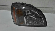 Load image into Gallery viewer, HEADLIGHT LAMP ASSEMBLY Cadillac Deville DHS DTS 00 01 02 Right - MM2346757