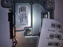 Load image into Gallery viewer, Radio SUBURBAN 1500 2016 - MM2347014