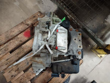 Load image into Gallery viewer, Transmission Volkswagen Jetta 2010 - MM2351750
