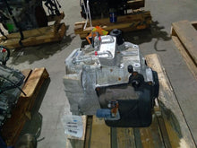 Load image into Gallery viewer, Transmission Volkswagen Jetta 2010 - MM2351750
