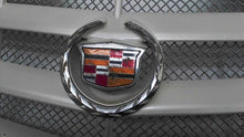 Load image into Gallery viewer, Grille Cadillac SRX 2007 - MM2373942
